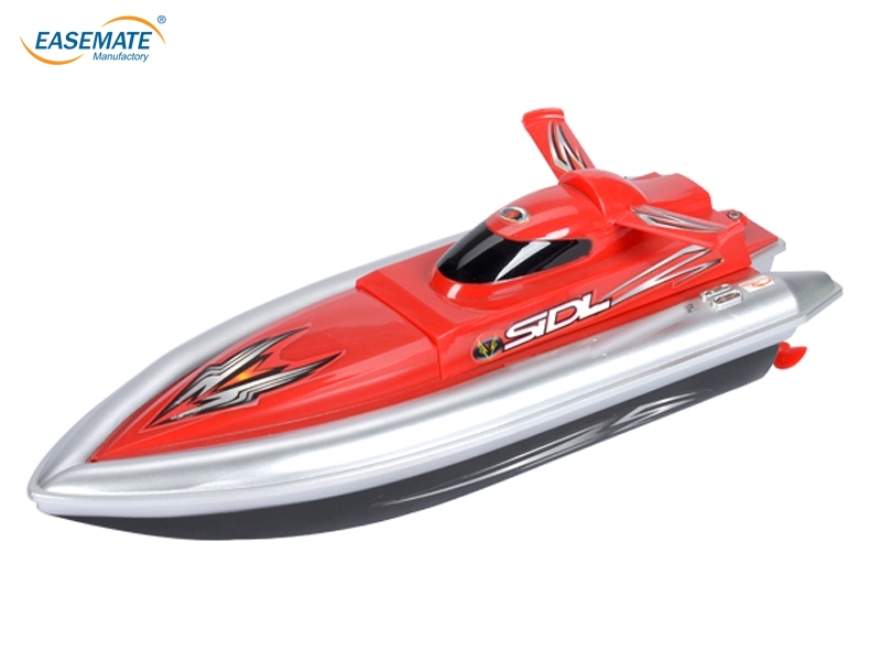 E403060 - Remote control boats