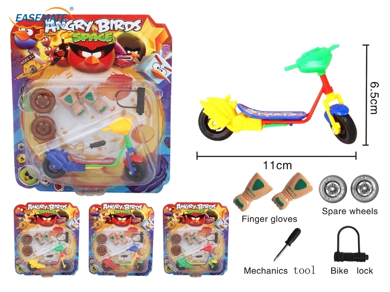 E493023 - Angry Birds scooter gloves lock with round