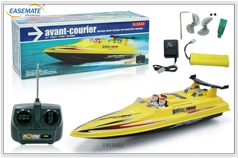 E815032 - Radio Controlled 3CH RC Boat Toys