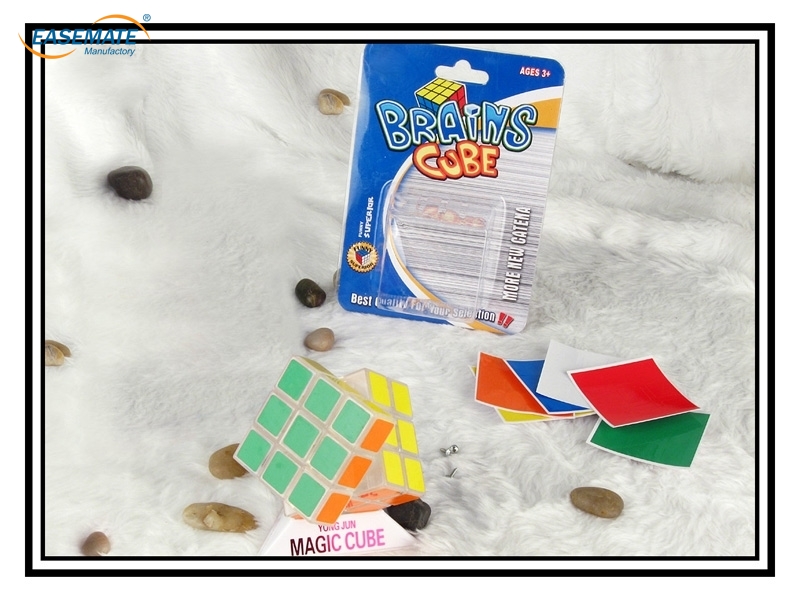 EB36528 - ABS 5.7 cm cube with a transparent third-order rotation tripod