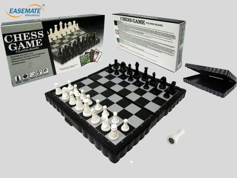 EB3911 - Folding magnetic chess